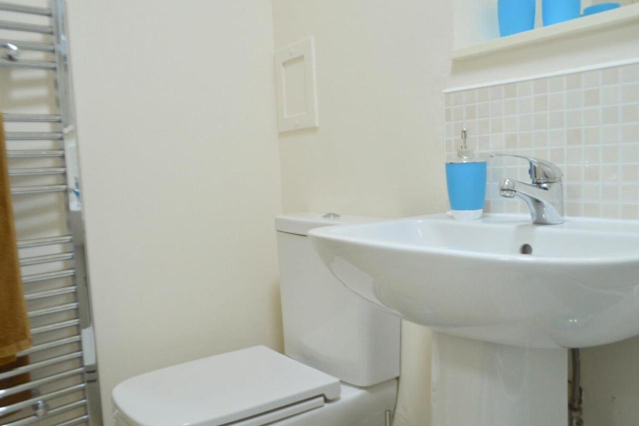 Gorgeous 2 Bedroom Apartment In Converted Church Edinburgh Exterior photo